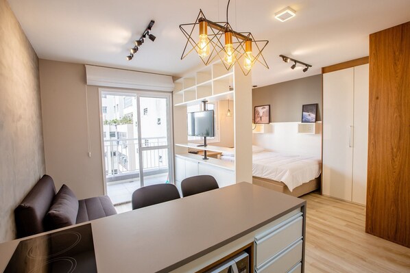 Studio | 1 chambre, bureau, Wi-Fi gratuit, draps fournis