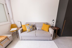 Apartment, 1 Bedroom | Free WiFi, bed sheets - Studio Jardins (São Paulo)