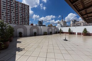 Apartment, 1 Bedroom | Terrace/patio - Studio Jardins (São Paulo)