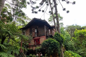 Front of property - Aprecie a natureza em Campos do Jordao - Chale Hortênsia (Campos do Jordão)
