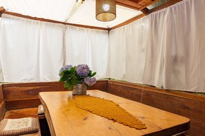 Chalet, 4 kamar tidur | Area keluarga | TV layar datar