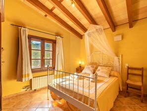 4 Schlafzimmer, Reisekinderbett, kostenloses WLAN