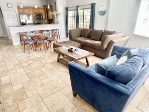 デラックス アパートメント 3 ベッドルーム | 高級寝具、客室ごとに異なる装飾、客室ごとに異なるインテリア、ノートパソコン用作業スペース