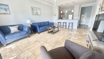 Premier Condo, 2 Bedrooms