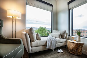 高档床上用品、加厚床垫、熨斗/熨衣板、免费 WiFi