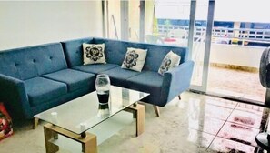 Living area - Prinsha # 2, make you feel like your home !!! (Cartagena)