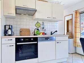 Ovn og oppvaskmaskin