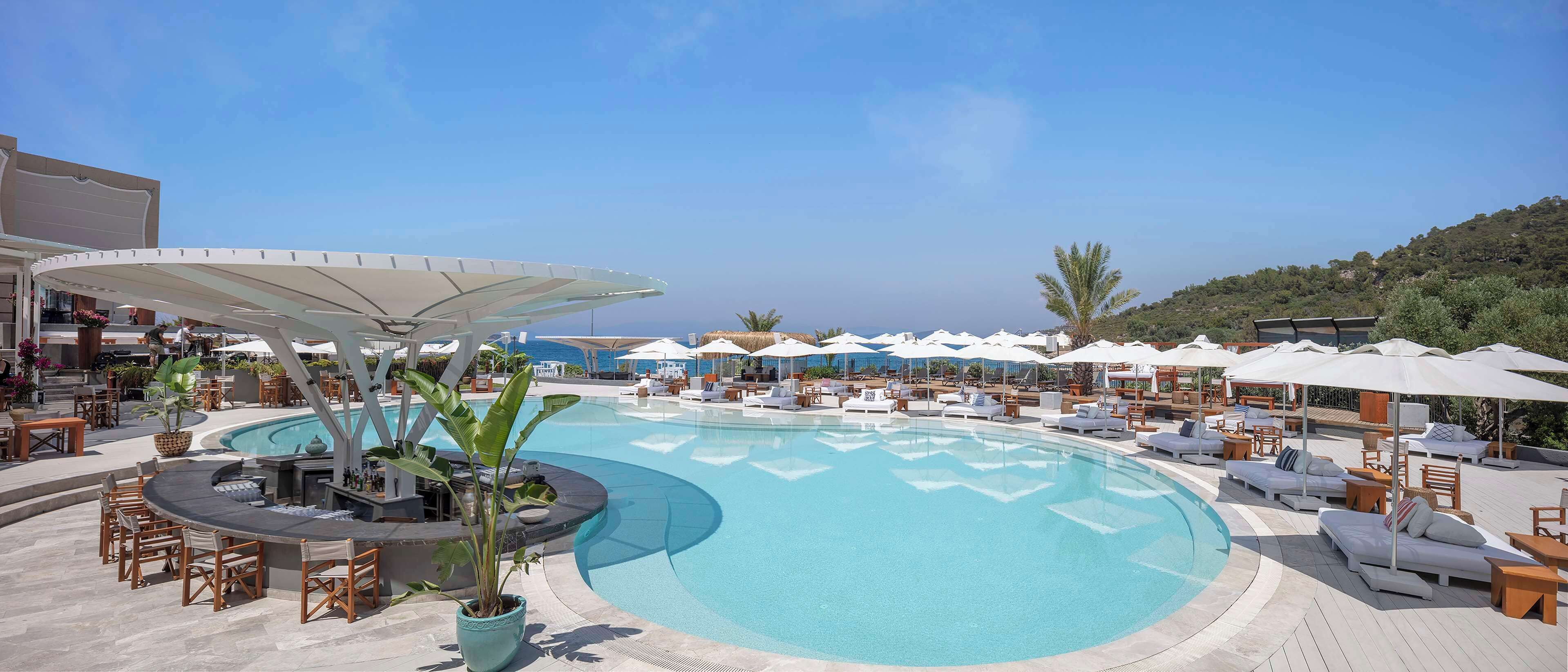 seasonal outdoor pool, pool cabanas (surcharge), pool umbrellas