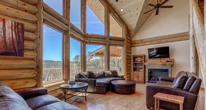Gorgeous 5 Bedroom Log Cabin for your ALL YEAR relaxation by Zion National Park