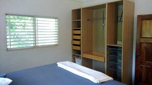 3 bedrooms, WiFi - A Villa Vacation in Negril Jamaica Creative Elegant Tropical a Unique Experience (Negril)
