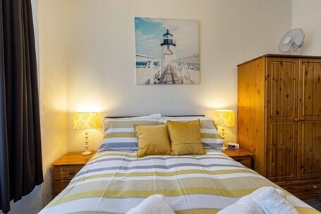 The Capri Guesthouse - Image 64
