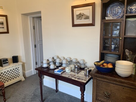 The Capri Guesthouse - Image 20