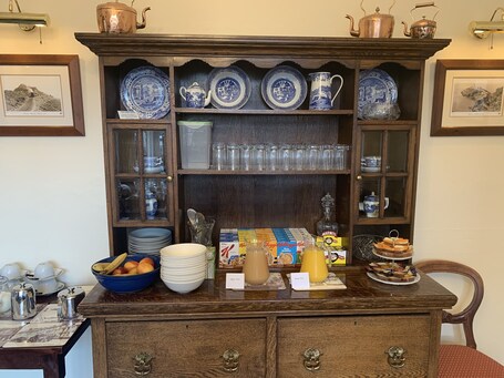 The Capri Guesthouse - Image 9