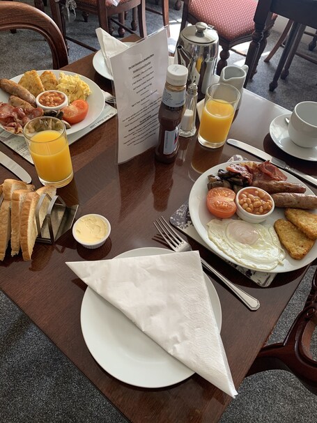 The Capri Guesthouse - Image 16