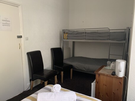 The Capri Guesthouse - Image 79
