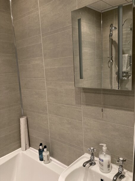 The Capri Guesthouse - Image 44