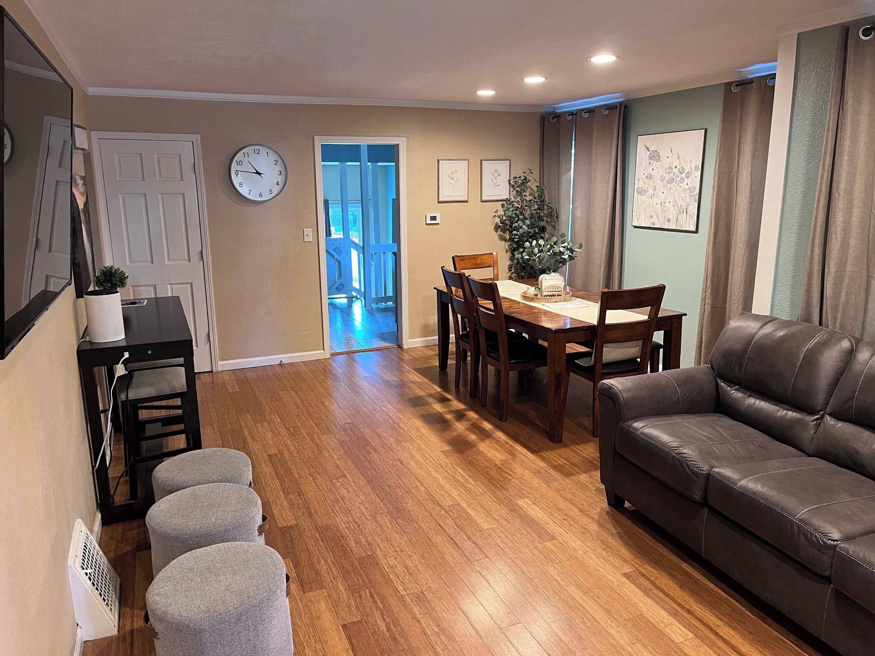 تلفزيون، مكتب