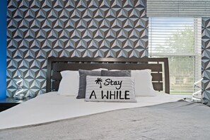 7 bedrooms, iron/ironing board, free WiFi, bed sheets