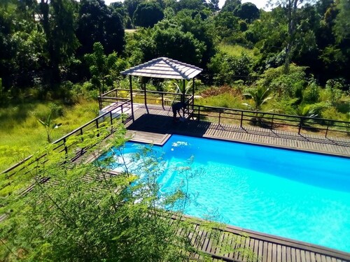 Location Villa Vacances Majunga. 6 personnes. Villa de charme avec piscine.