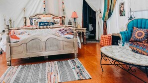 1 bedroom, desk, iron/ironing board, WiFi - Arabian nights Luxury suite, Glamping tent (Irwin)