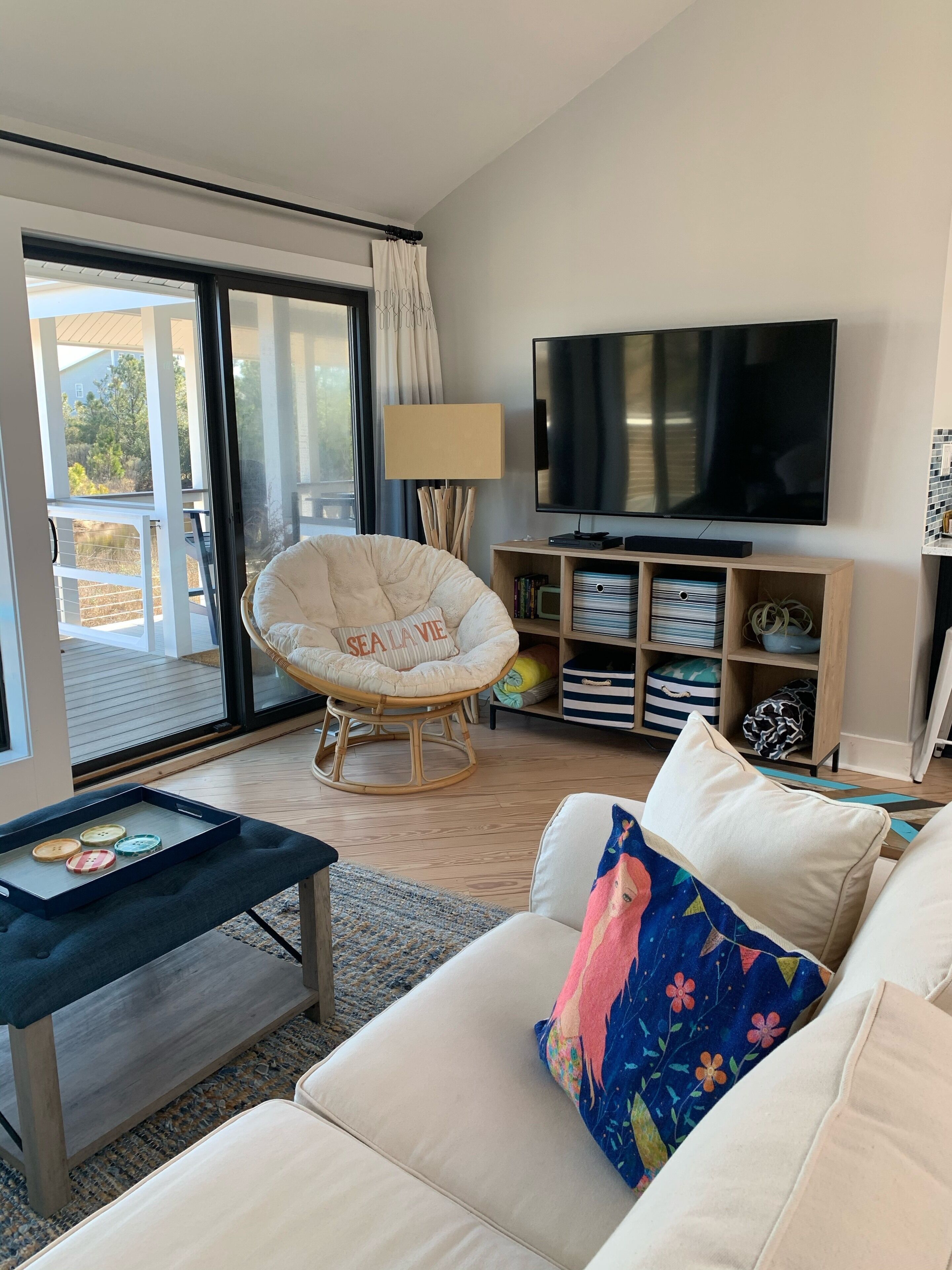 Beachfront Home on Chesapeake Bay - Gwynn’s Island