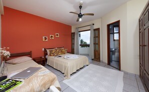 Triple Room | Minibar, free WiFi, bed sheets - Coqueiros Praia Hotel - Balneário de Iriri (Anchieta)