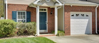 Inviting High Point Townhome with Patio + Privacy!
