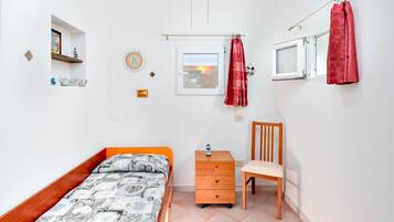 3 habitaciones, tabla de planchar con plancha y wifi gratis