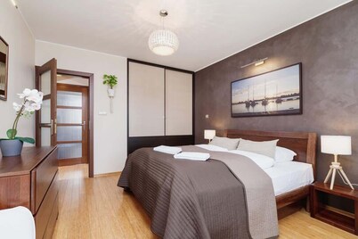 Spacious Apartment in Krakow | 2 Balconies | Quiet Neighborhood