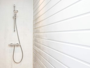 House | Bathroom