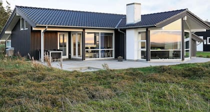 Vibrant Holiday Home in Jutland near Sea