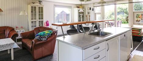 Hus | Eget kjøkken | Høy barnestol