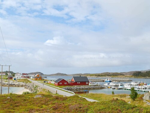 7 Person Holiday Home in Abelvær