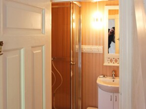 Bathroom - 7 Person Holiday Home in Abelvær (Naeroy)