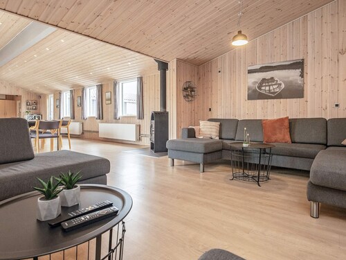 24 Person Holiday Home in Oster Assels