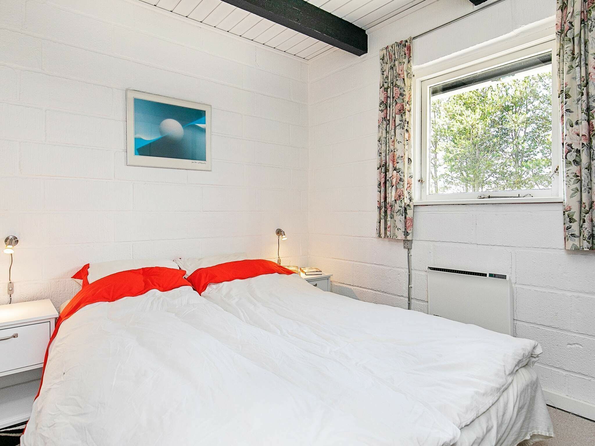4 bedrooms, cots/infant beds, Internet