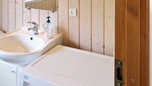 House | Bathroom