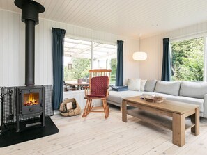 House | Interior - 6 Person Holiday Home in Thyholm (Thyholm)
