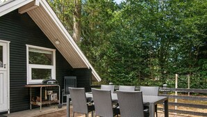 Unclassified image, 2 of 19, button - Alluring Holiday Home in Glesborg With Barbecue (Glesborg)