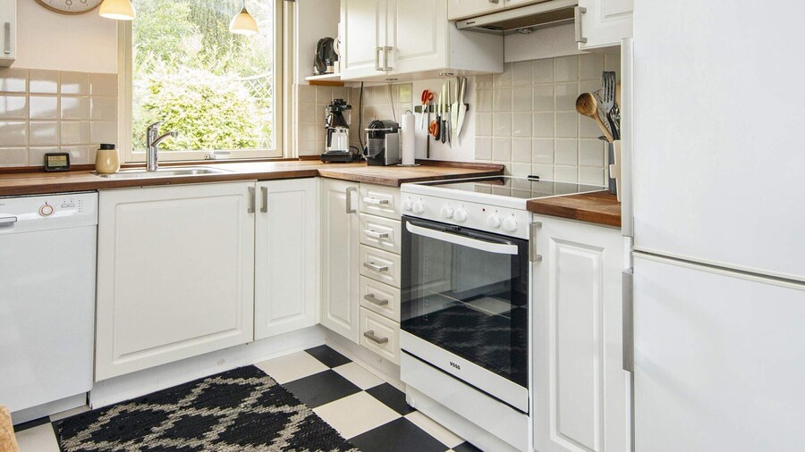 6 Person Holiday Home in Hejls