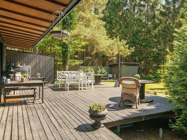 Balcony - Attractive Holiday Home in Ryomgard With Terrace (Ryomgaard)