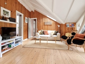 House | Living area - Alluring Holiday Home in Zealand near Sea (Store Fuglede)