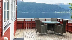 Unclassified image, 2 of 13, button - 8 Person Holiday Home in Leikanger (Leikanger)