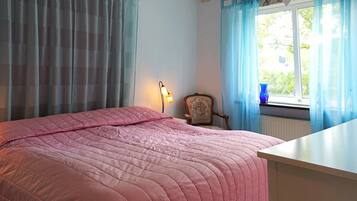 3 bedrooms, individually furnished