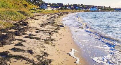 Seaside Retreat in Hvalpsund-by Traum