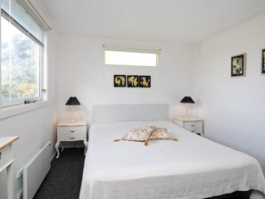 2 Schlafzimmer, Babybetten