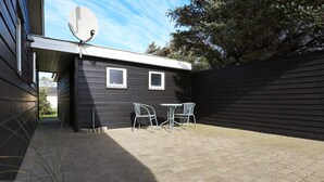 Balcony - Elegant Holiday Home in Løkken With Terrace (Lokken)