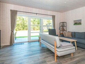 3 Schlafzimmer, Babybetten