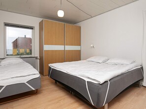 2 bedrooms