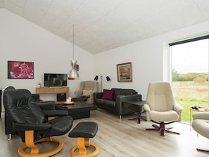 4 bedrooms